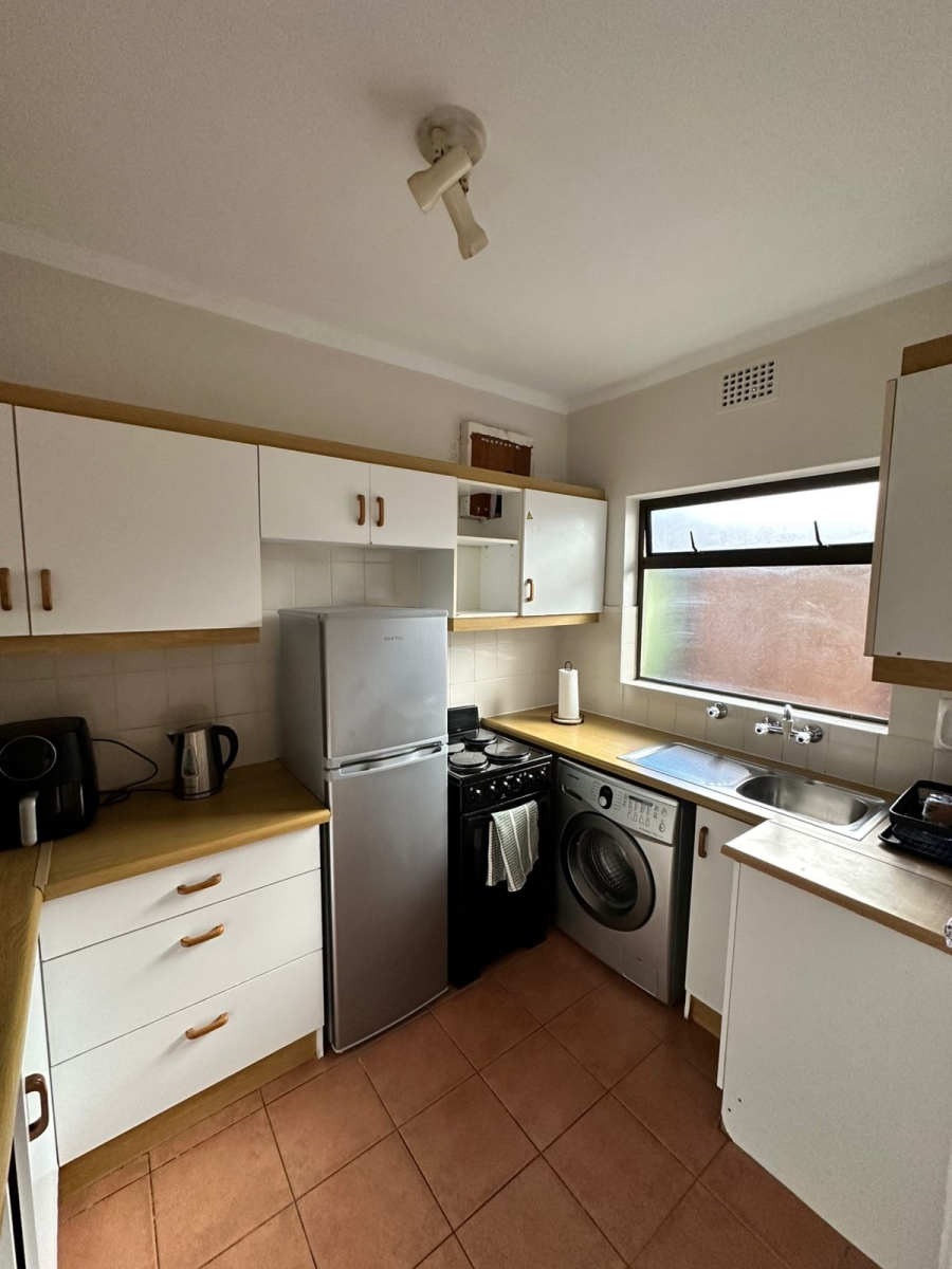 To Let 1 Bedroom Property for Rent in Kenilworth Western Cape